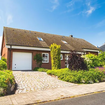 Huus Binnensee Og2 - Dachwohnung Mit Wasserblick - Lesesessel & Wlan - Fuer Paare - Ruhige Lage - Suedstrand 5 Min Mit Rad *