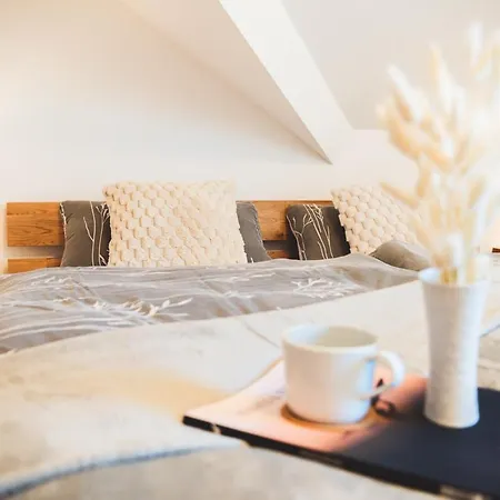 Apartmán Huus Binnensee Og2 - Dachwohnung Mit Wasserblick - Lesesessel & Wlan - Fuer Paare - Ruhige Lage - Suedstrand 5 Min Mit Rad *