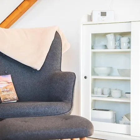 Huus Binnensee Og2 - Dachwohnung Mit Wasserblick - Lesesessel & Wlan - Fuer Paare - Ruhige Lage - Suedstrand 5 Min Mit Rad