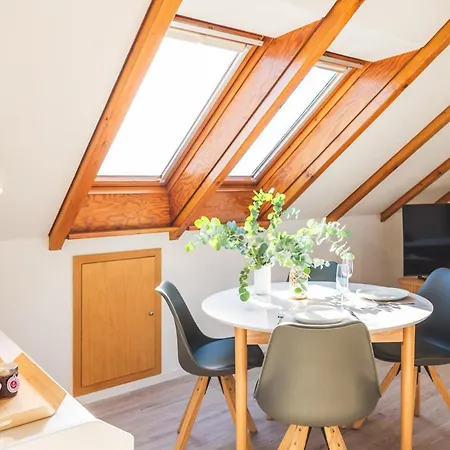 Huus Binnensee Og2 - Dachwohnung Mit Wasserblick - Lesesessel & Wlan - Fuer Paare - Ruhige Lage - Suedstrand 5 Min Mit Rad *