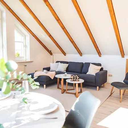 Huus Binnensee Og2 - Dachwohnung Mit Wasserblick - Lesesessel & Wlan - Fuer Paare - Ruhige Lage - Suedstrand 5 Min Mit Rad