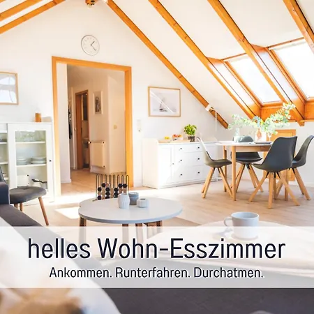 Huus Binnensee Og2 - Dachwohnung Mit Wasserblick - Lesesessel & Wlan - Fuer Paare - Ruhige Lage - Suedstrand 5 Min Mit Rad *