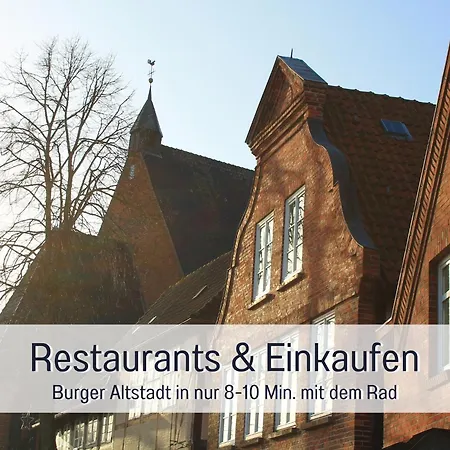 Appartement Huus Binnensee Og2 - Dachwohnung Mit Wasserblick - Lesesessel & Wlan - Fuer Paare - Ruhige Lage - Suedstrand 5 Min Mit Rad Fehmarn